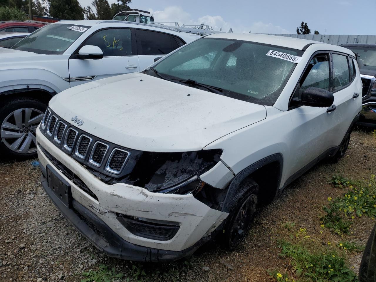 2020 Jeep Compass Sport, VIN 3C4NJDAB4LT167012 — Rear end