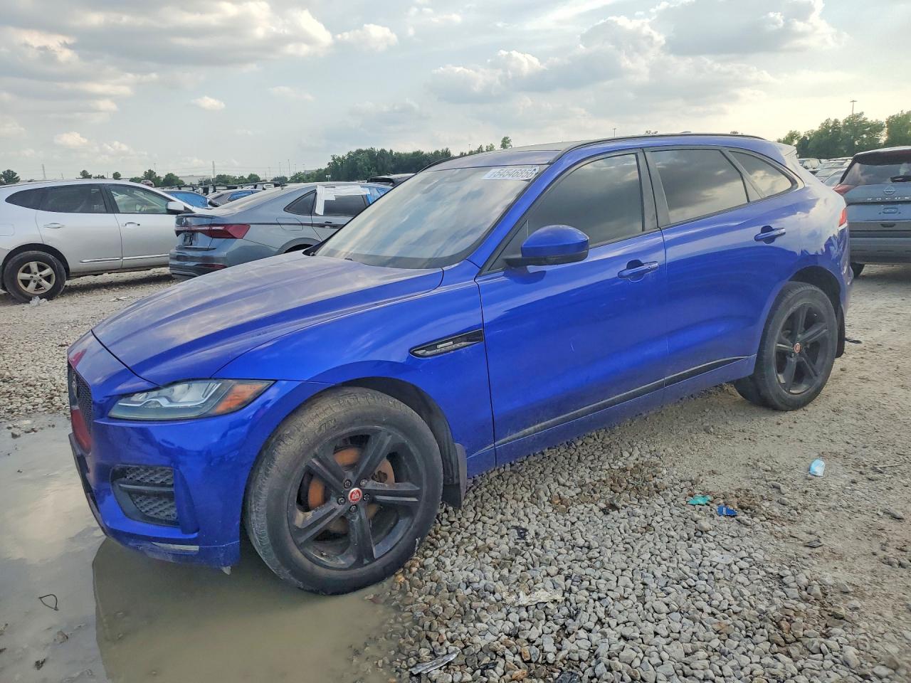 2018 Jaguar F-Pace 20d R-Sport, VIN SADCL2FN8JA240948 — Side