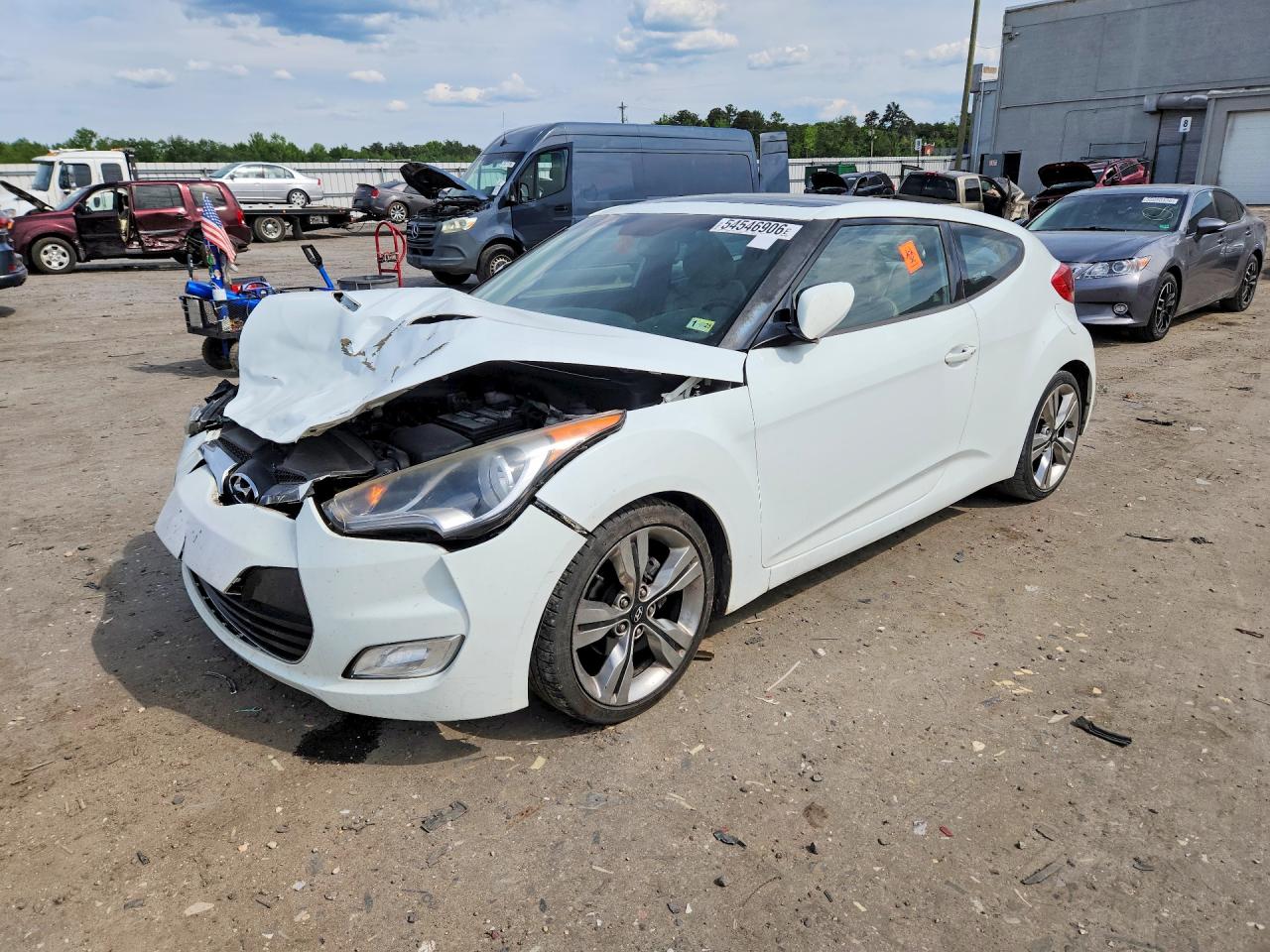 2012 Hyundai Veloster w/Black Int, VIN KMHTC6AD9CU037601 — Перед