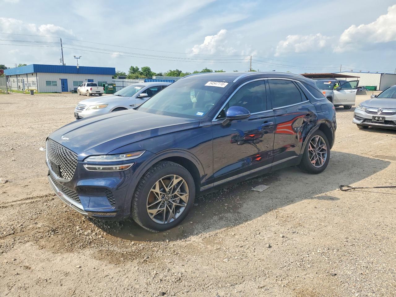 2023 Genesis GV70 2.5T, VIN KMUMADTB2PU088696 — Side