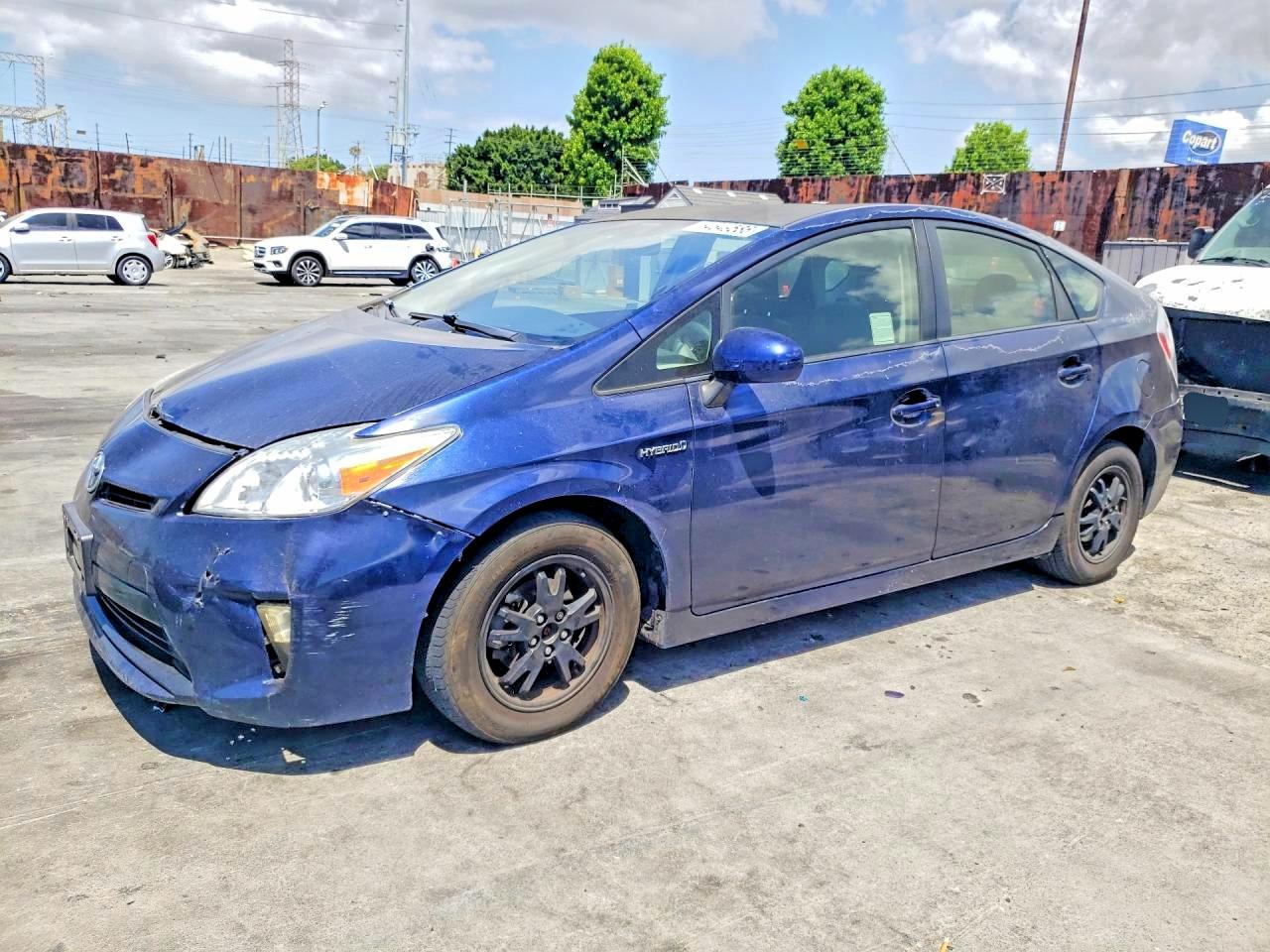 2014 Toyota Prius Five, VIN JTDKN3DU2E1769190 — Vandalism
