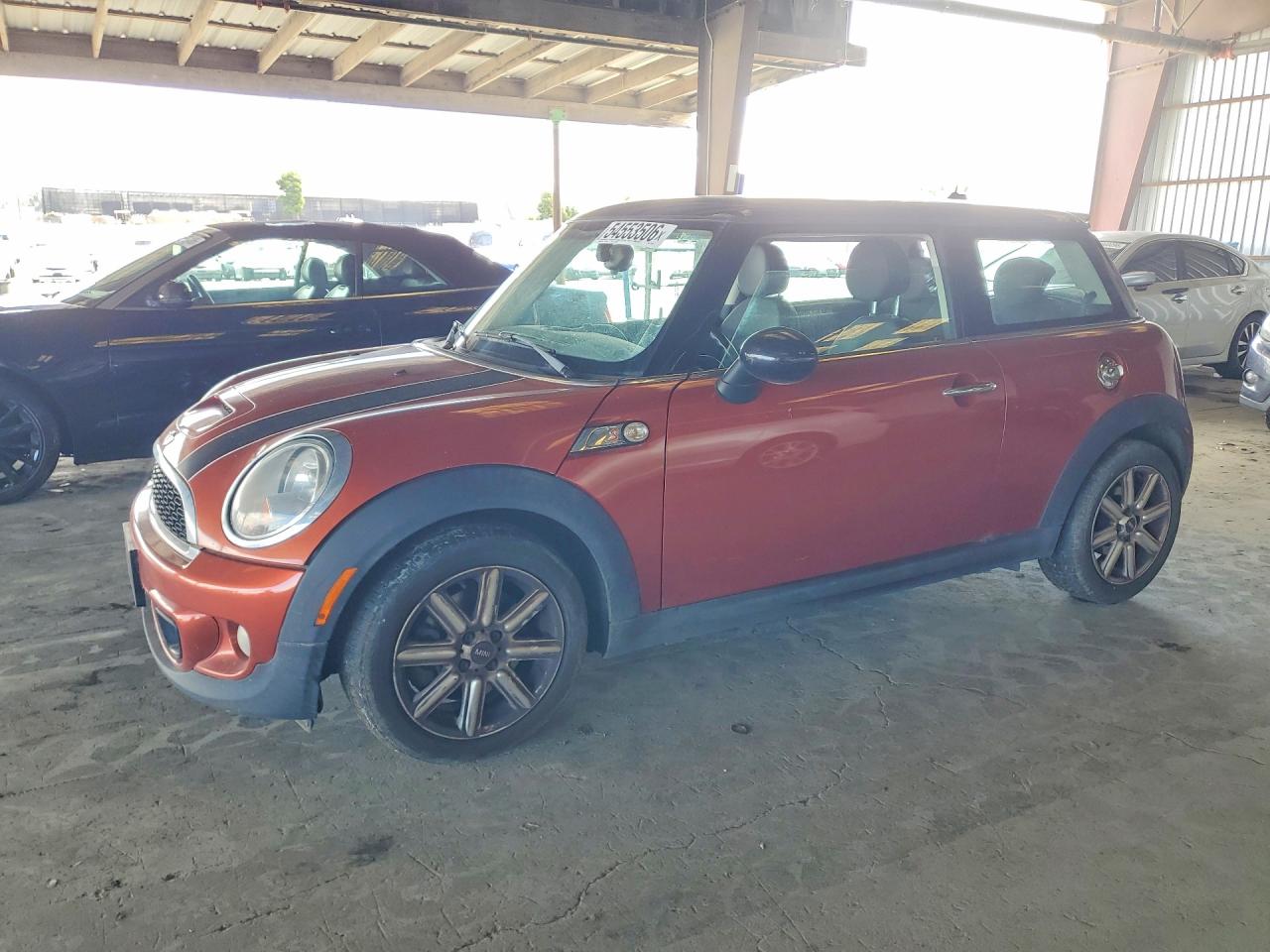 2013 MINI Hardtop S, VIN WMWSV3C59DT478521 — Мелкие вмятины и царапины