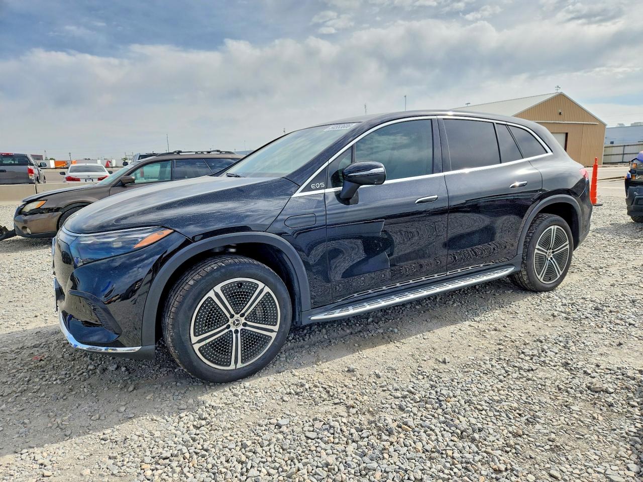 2023 Mercedes-Benz EQS 450, VIN 4JGDM2EB5PA019221 — Front end