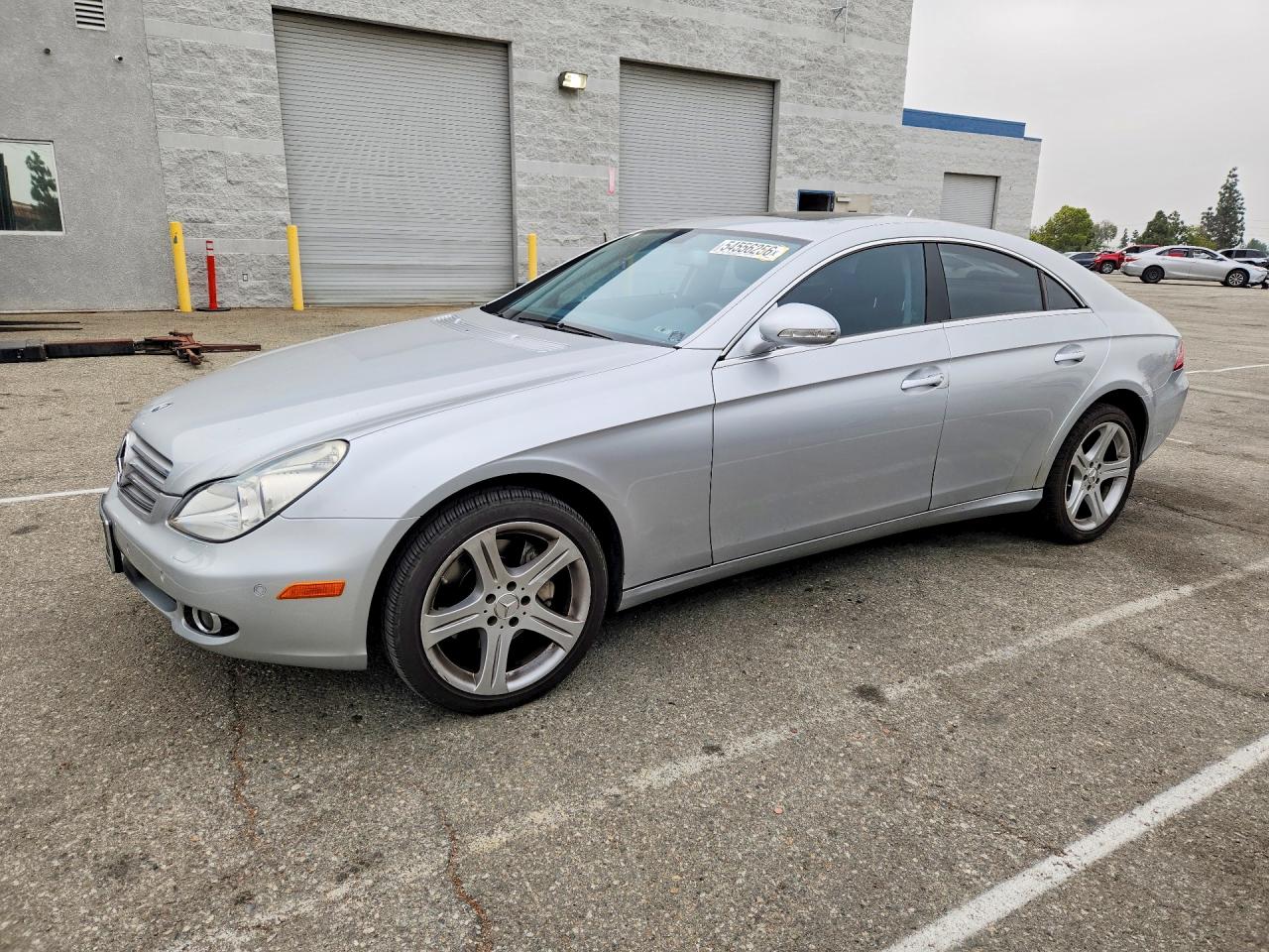 2007 Mercedes-Benz CLS 550, VIN WDDDJ72X27A104677 — Side