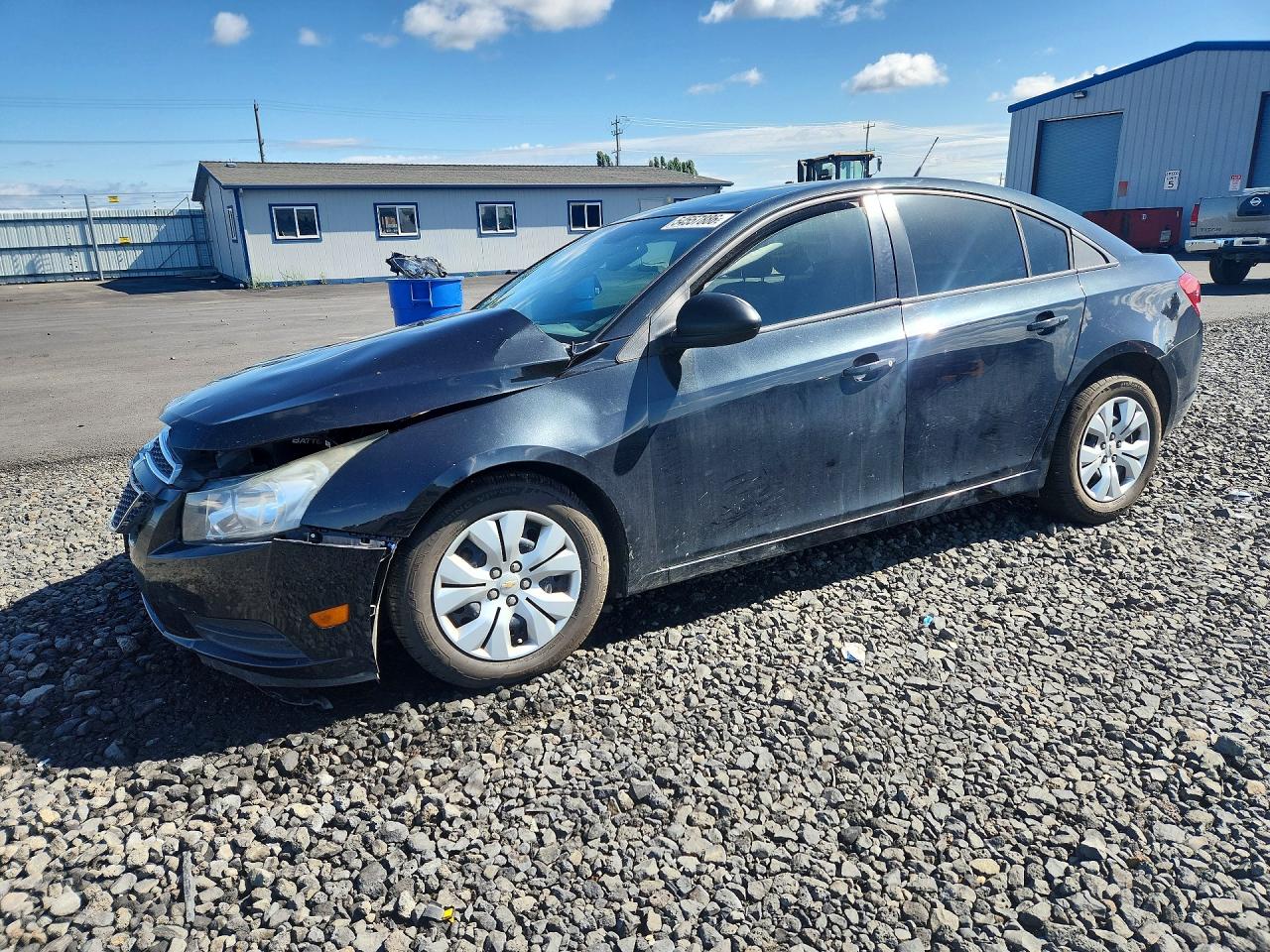 2014 Chevrolet Cruze LS, VIN 1G1PA5SG6E7213772 — Front end