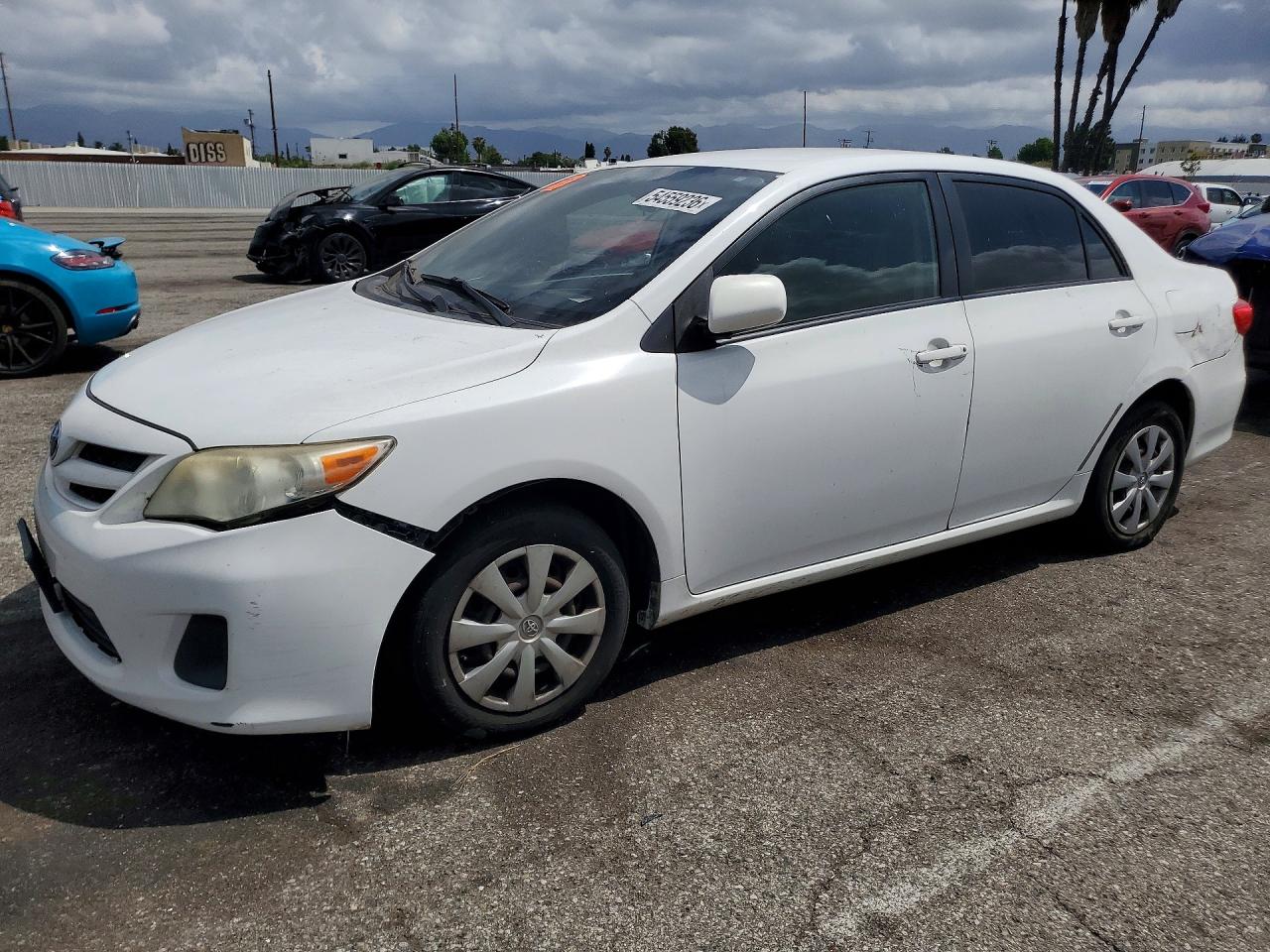 2011 Toyota Corolla LE, VIN JTDBU4EE0B9157518 — Front end