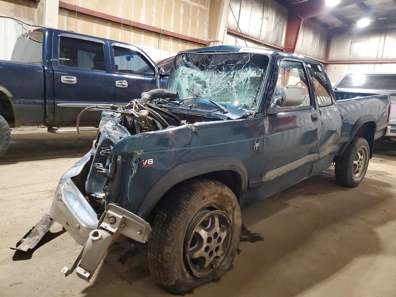 1996 Dodge Dakota, VIN 1B7GG23Y0TS679283 — Перед