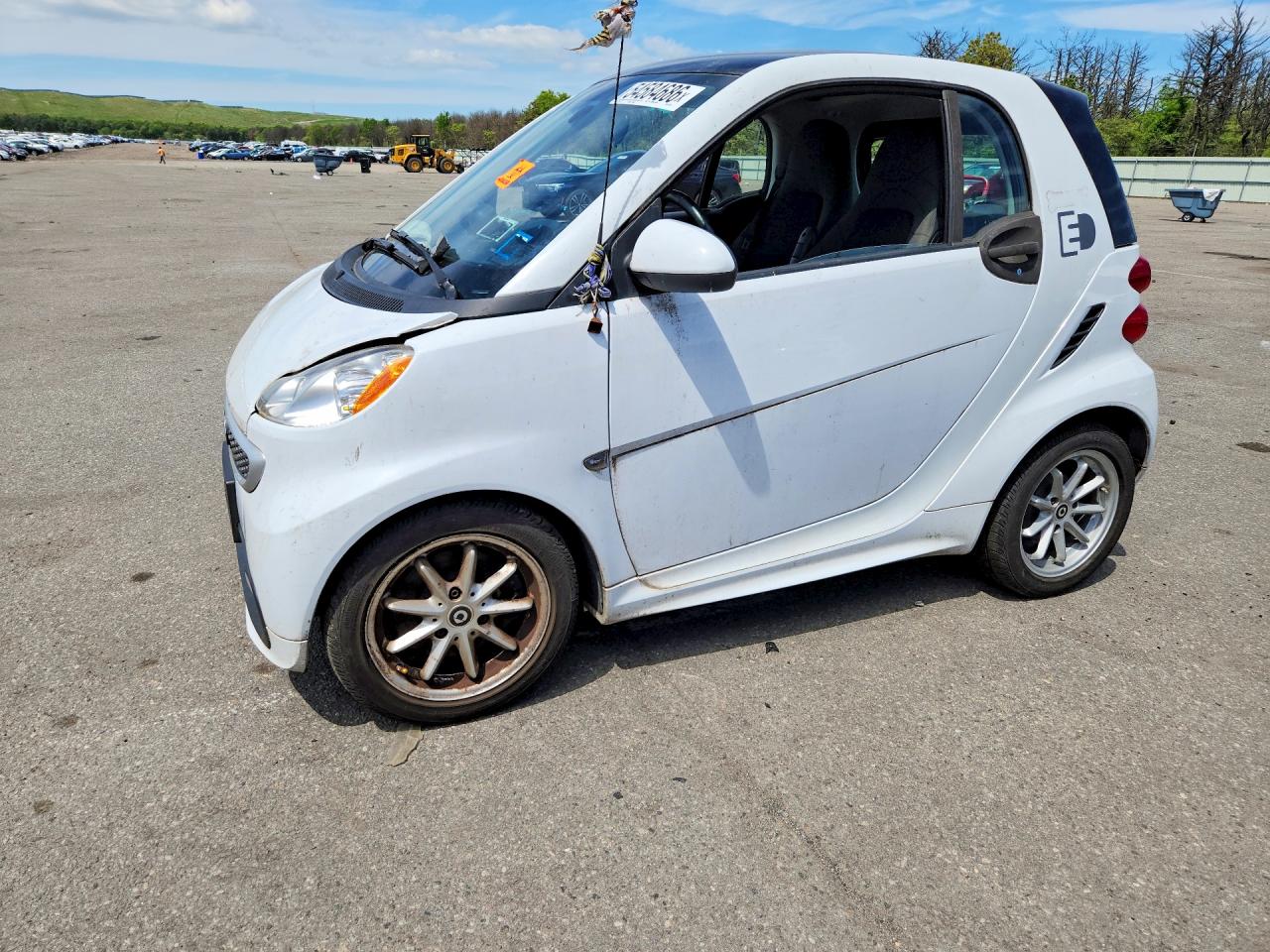 2016 Smart fortwo Passion, VIN WMEEJ9AA1GK842182 — Minor dents and scratches