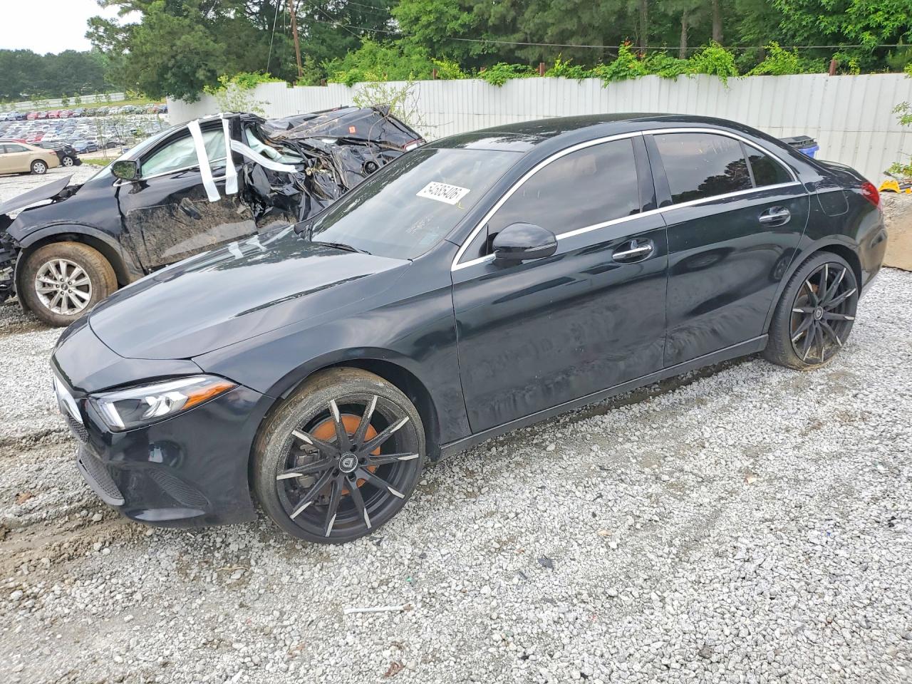 2019 Mercedes-Benz A 220, VIN WDD3G4FB0KW026905 — Minor dents and scratches