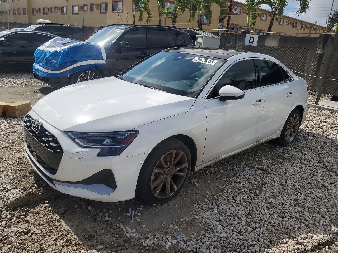 2025 Audi A3 Premium, VIN WAUGUDGY3SA039682 — Бок