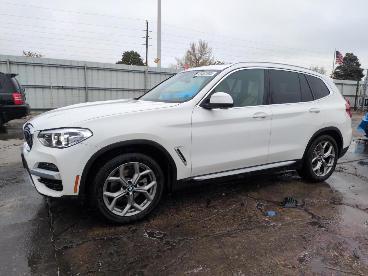 2021 BMW X3 xDrive30i, VIN 5UXTY5C05M9G91110 — Front end
