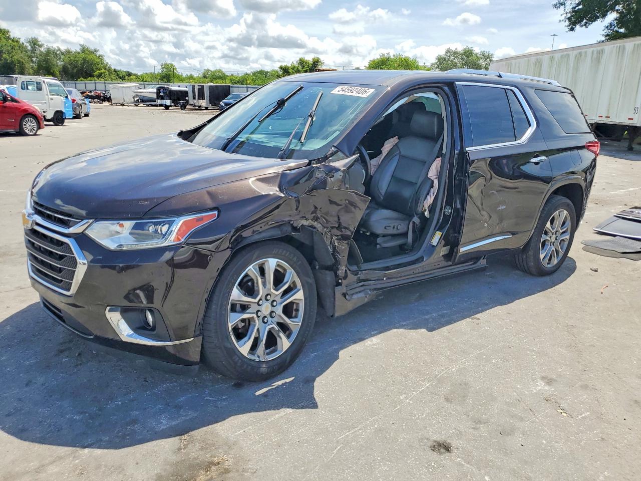 2019 Chevrolet Traverse Premier, VIN 1GNERKKW6KJ185846 — Side