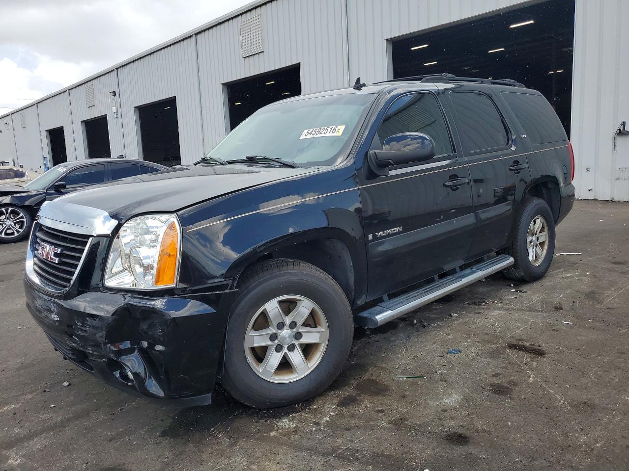 2007 GMC Yukon SLT, VIN 1GKFC13J37R174022 — Front end