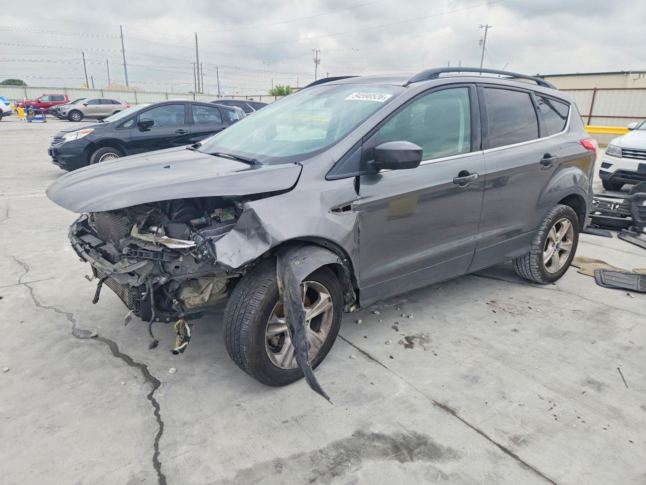 2015 Ford Escape SE, VIN 1FMCU0GXXFUC24457 — Front end