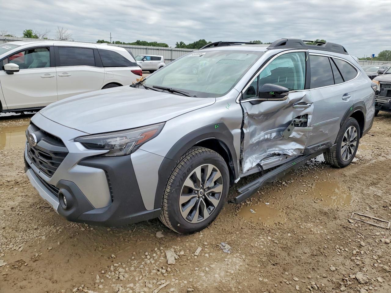 2025 Subaru Outback Limited XT, VIN 4S4BTGNDXS3312845 — Side