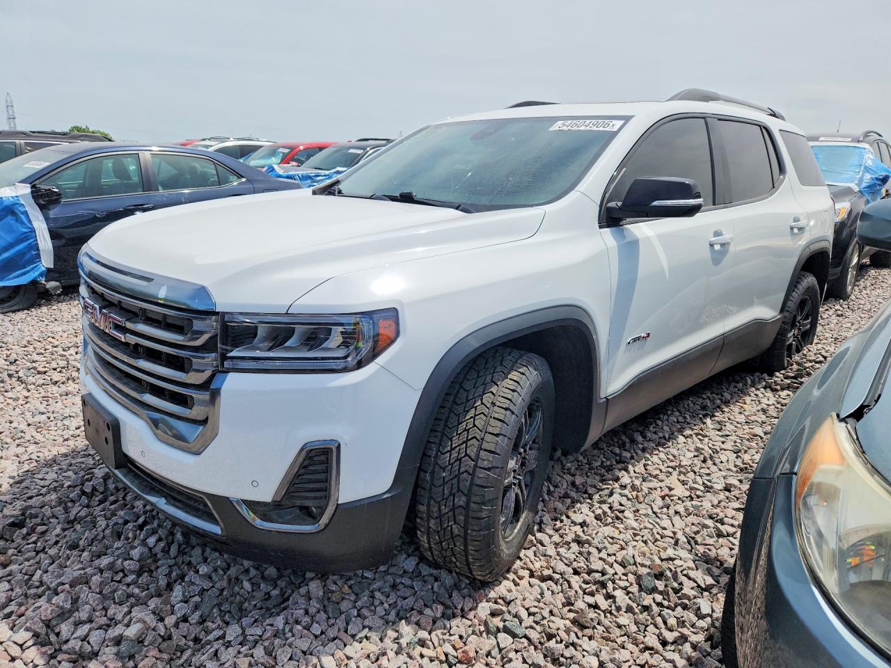 2022 GMC Acadia AT4, VIN 1GKKNLLS7NZ129725 — Вандализм