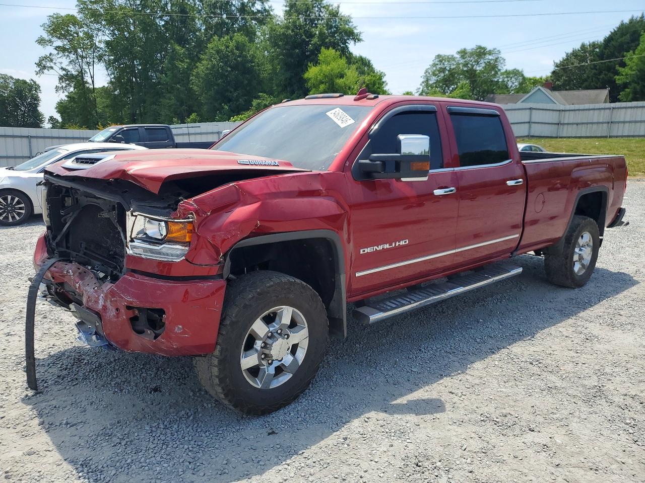 2018 GMC Sierra 3500HD Denali, VIN 1GT42YEY2JF143622 — Front end