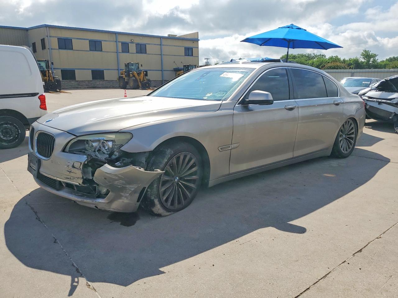 2011 BMW 7 Series 750Li, VIN WBAKB8C58BCY65029 — Front end