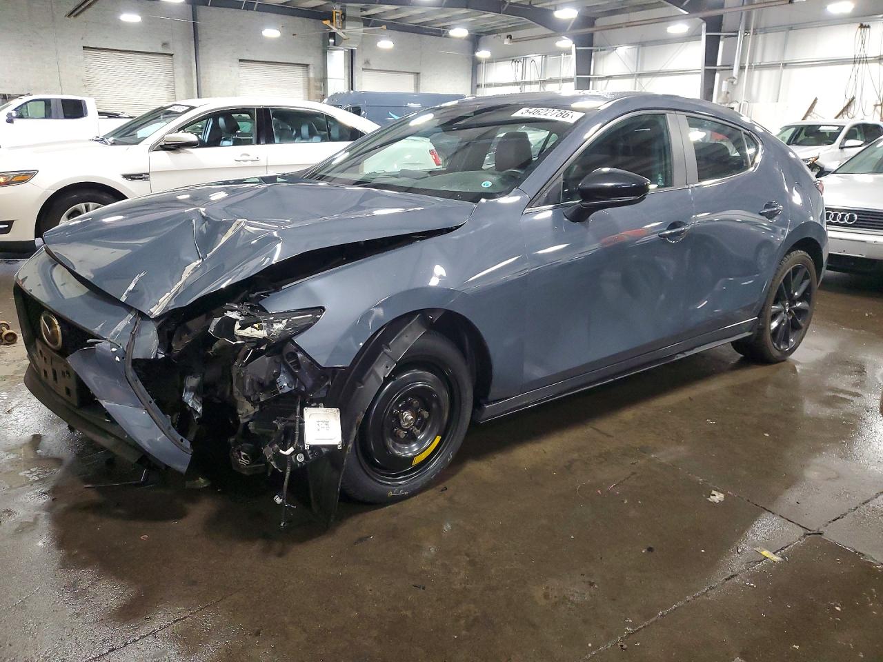 2024 Mazda 3 S Carbon Edition, VIN JM1BPBLMXR1721366 — Перед