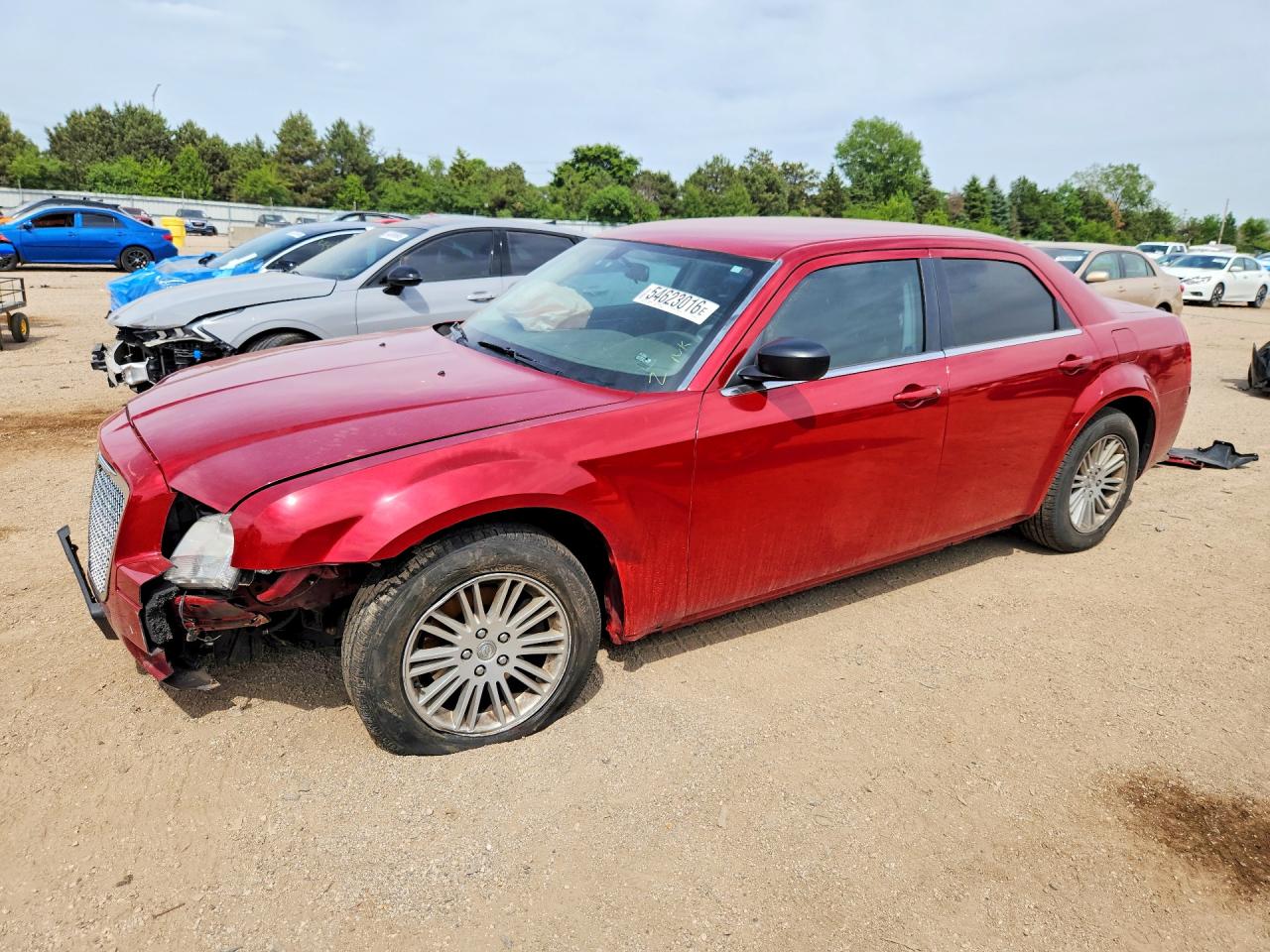 2009 Chrysler 300 LX, VIN 2C3KA43D89H506233 — Перед