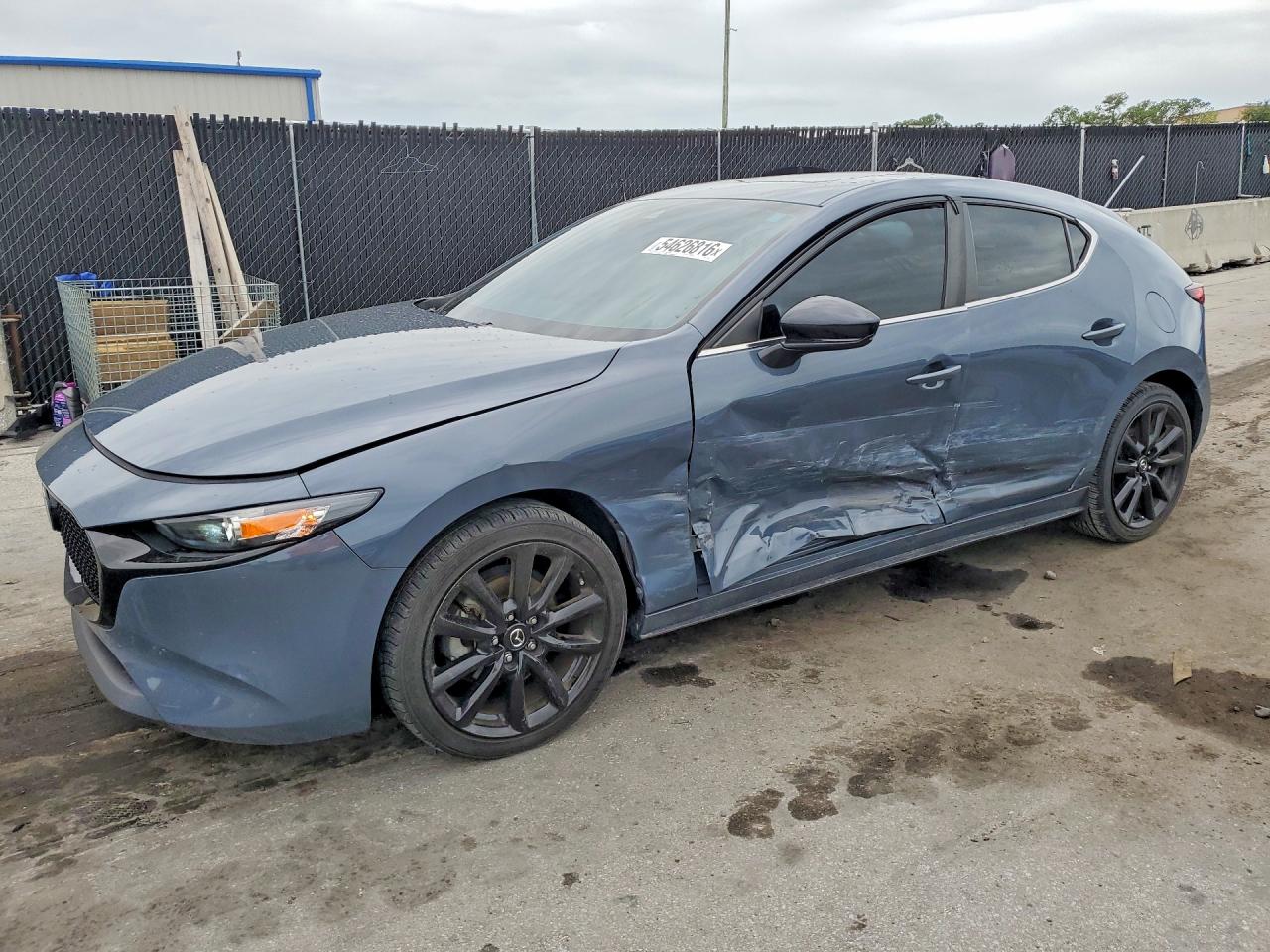 2022 Mazda 3 Preferred, VIN JM1BPALL1N1513825 — Бок