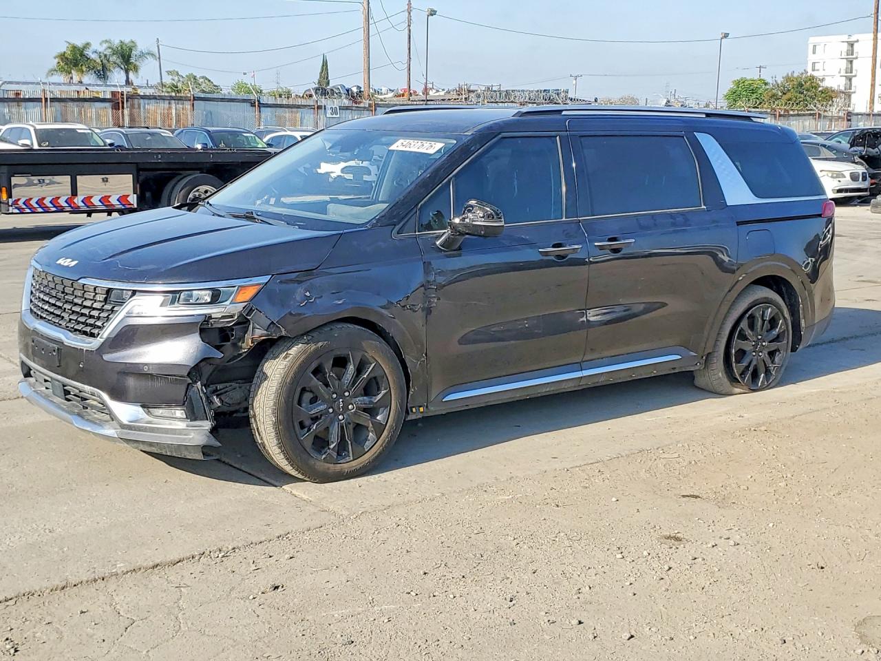 2022 Kia Carnival SX Prestige, VIN KNDNE5H32N6084863 — Бок