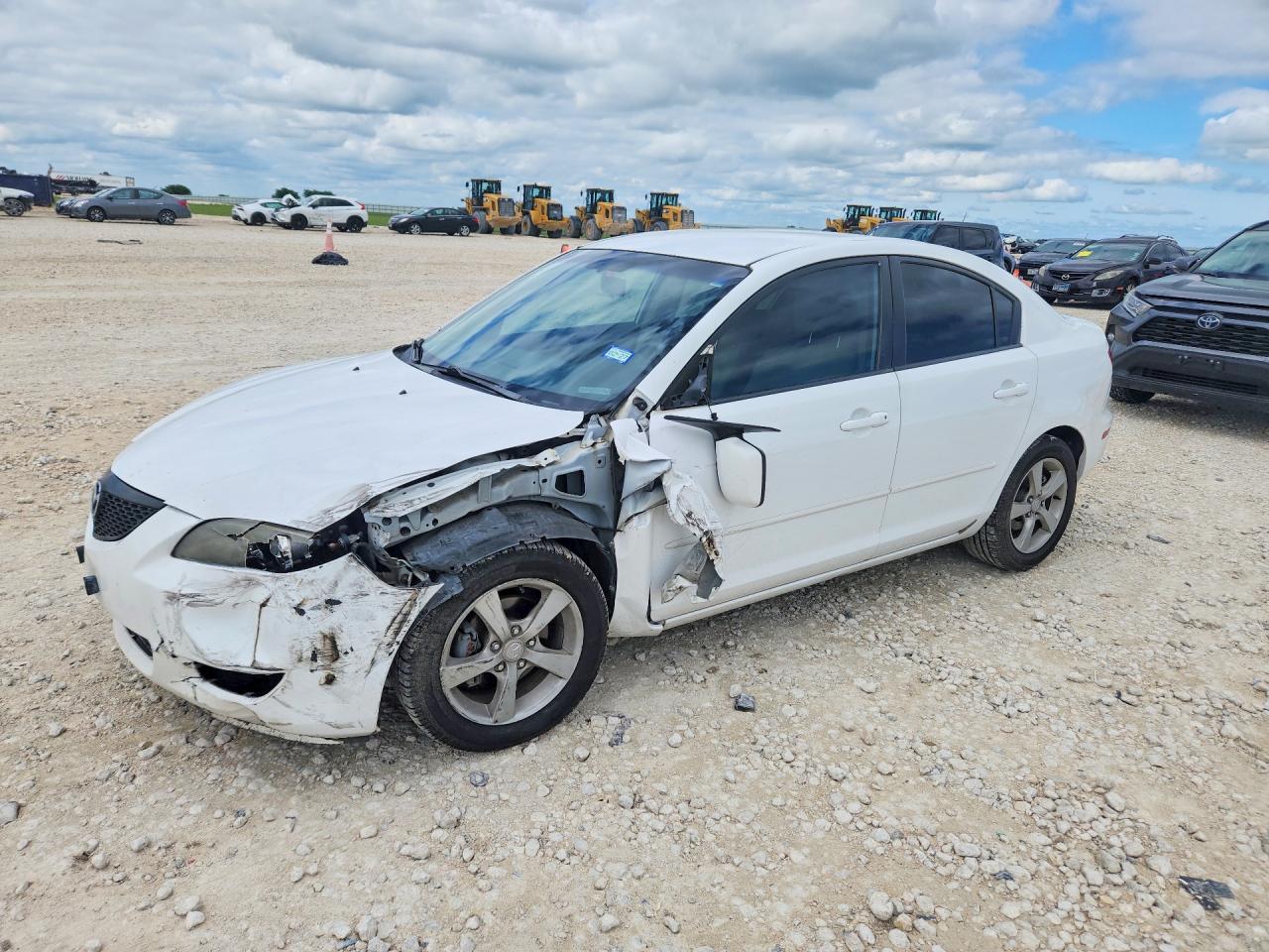 2004 Mazda 3 i, VIN JM1BK12F141130136 — Front end