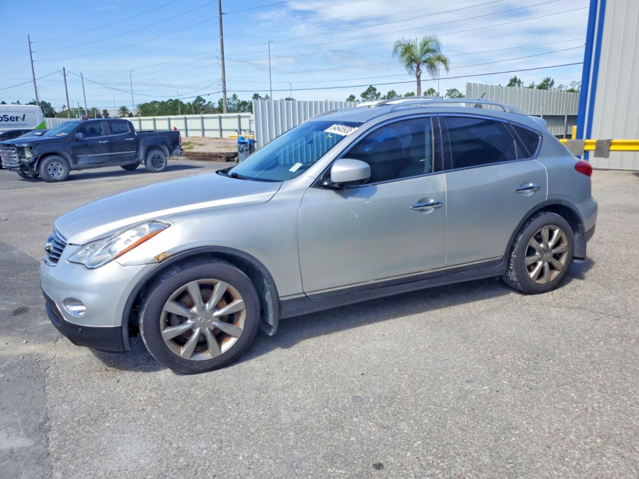 2008 Infiniti EX Journey, VIN JNKAJ09F08M358405 — Minor dents and scratches