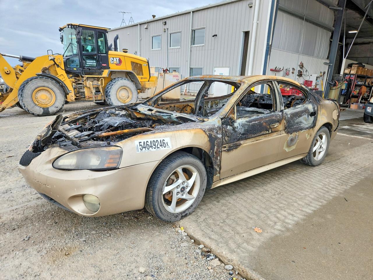 2004 Pontiac Grand Prix GTP, VIN 2G2WR524X41362915 — Burn