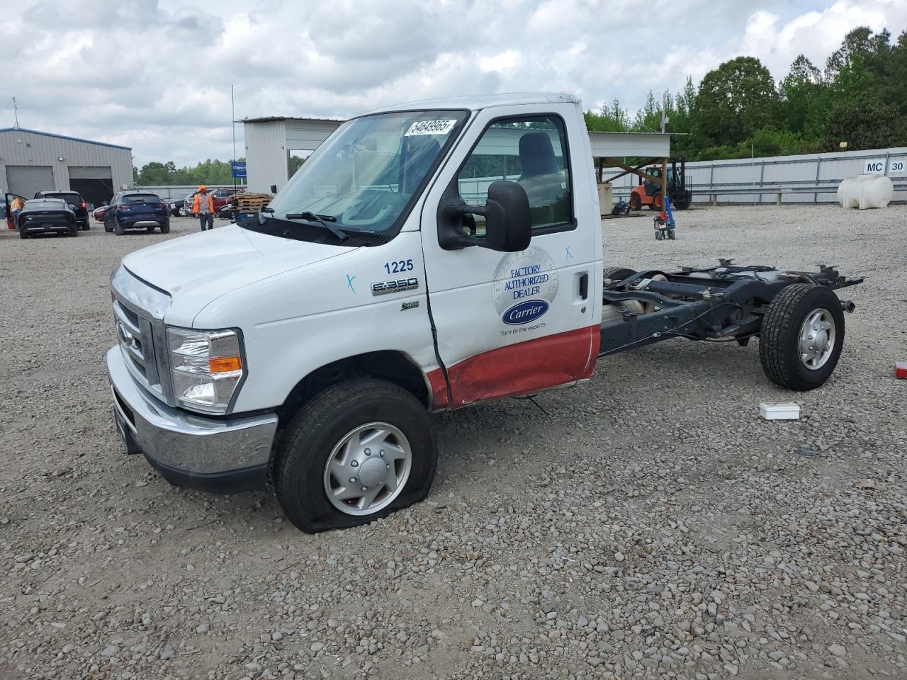 2019 Ford E-Series Commercial, VIN 1FDWE3F65KDC08679 — Frame damage