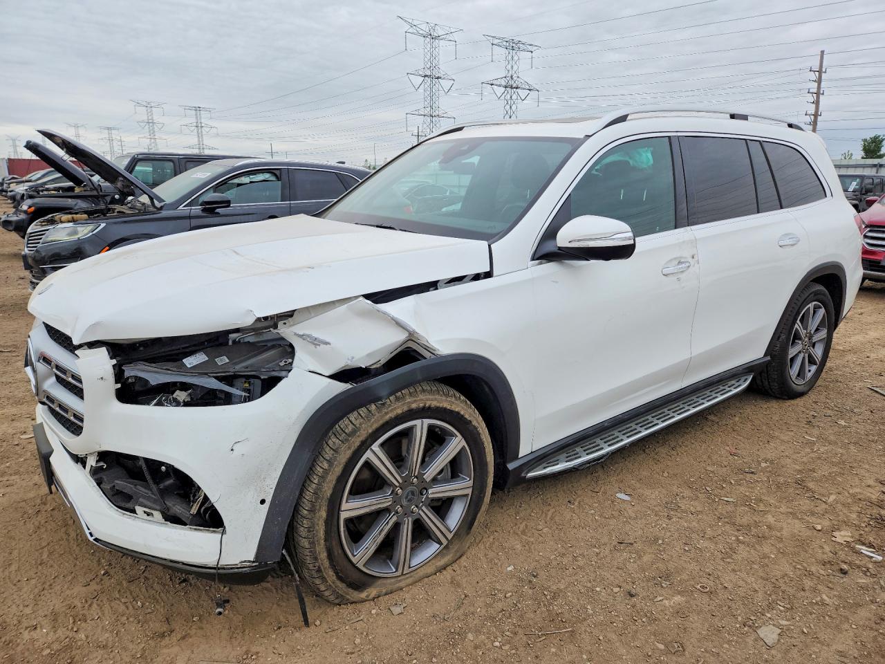 2021 Mercedes-Benz GLS 450, VIN 4JGFF5KEXMA476508 — Front end