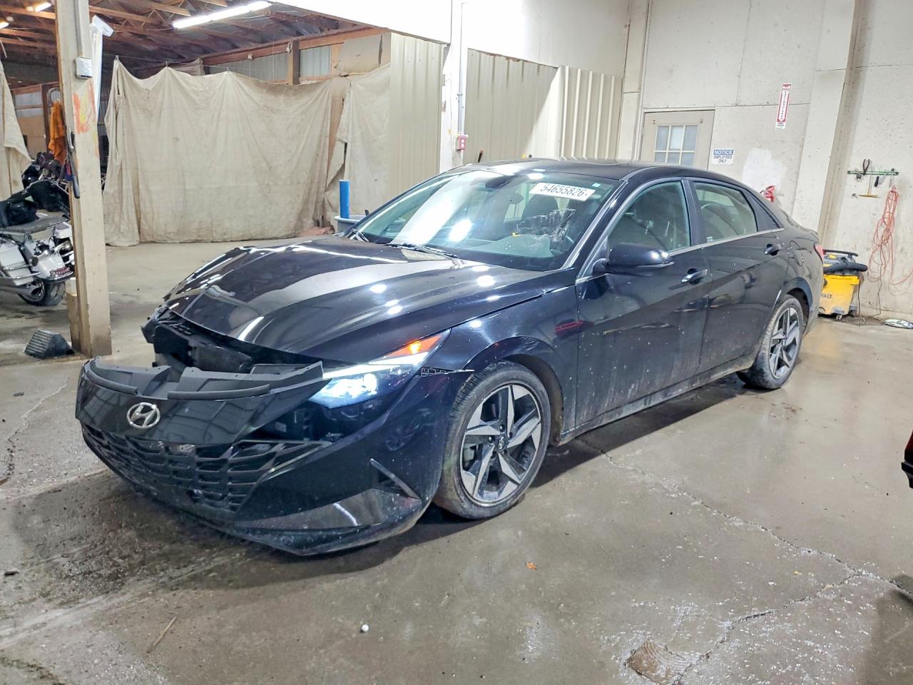 2021 Hyundai Elantra Limited, VIN KMHLN4AJ8MU004935 — Front end