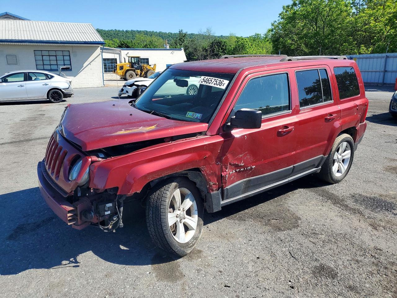 2017 Jeep Patriot Latitude, VIN 1C4NJRFB3HD174875 — Front end
