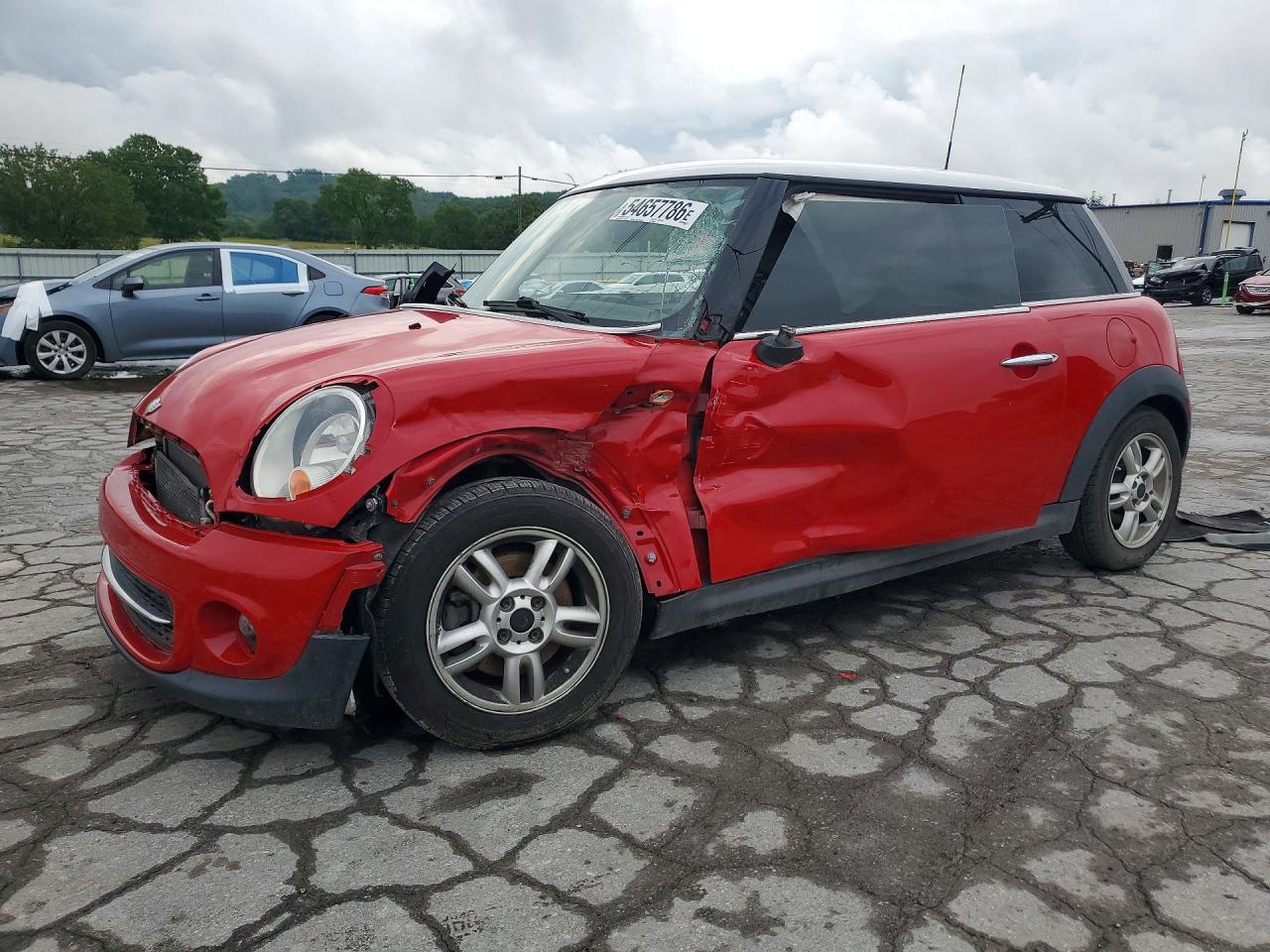 2012 MINI Hardtop, VIN WMWSU3C5XCT258001 — Бок