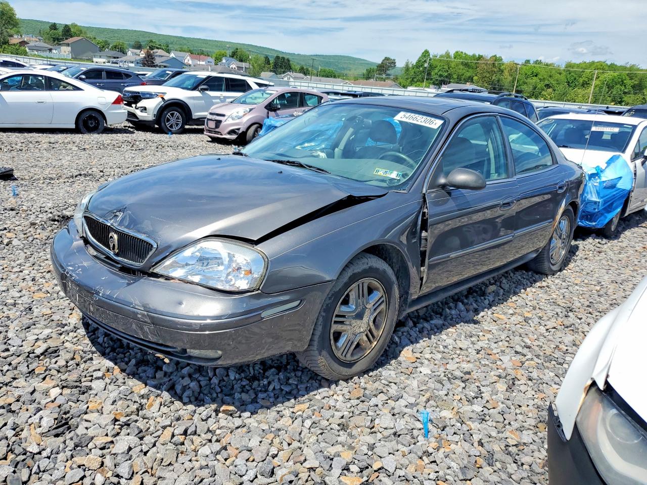 2003 Mercury Sable LS Premium, VIN 1MEFM55S83G628498 — Front end