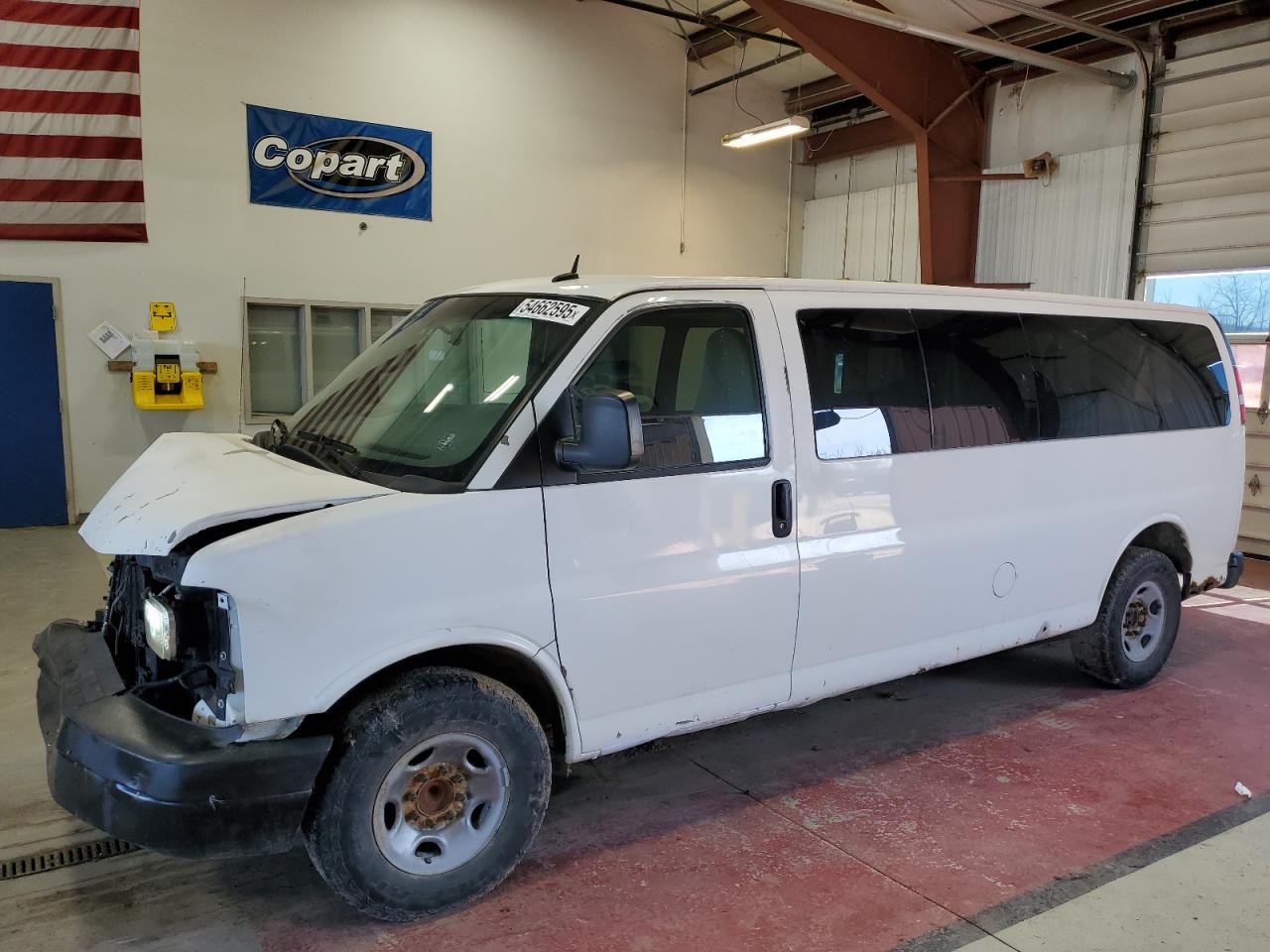 2012 Chevrolet Express Passenger 1LT, VIN 1GAZG1FG6C1139148 — Front end