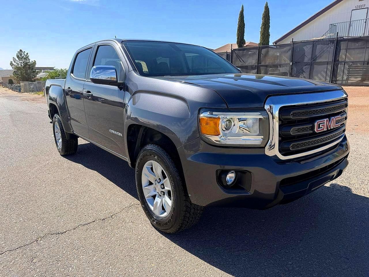 2015 GMC Canyon 2WD, VIN 1GTG5AEA1F1220130 — Minor dents and scratches