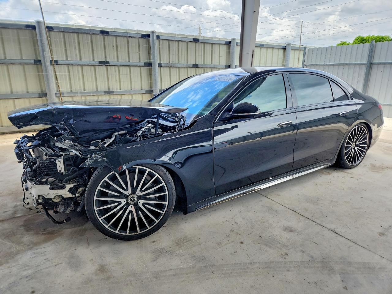 2023 Mercedes-Benz S 580, VIN W1K6G7GB6PA210974 — Front end
