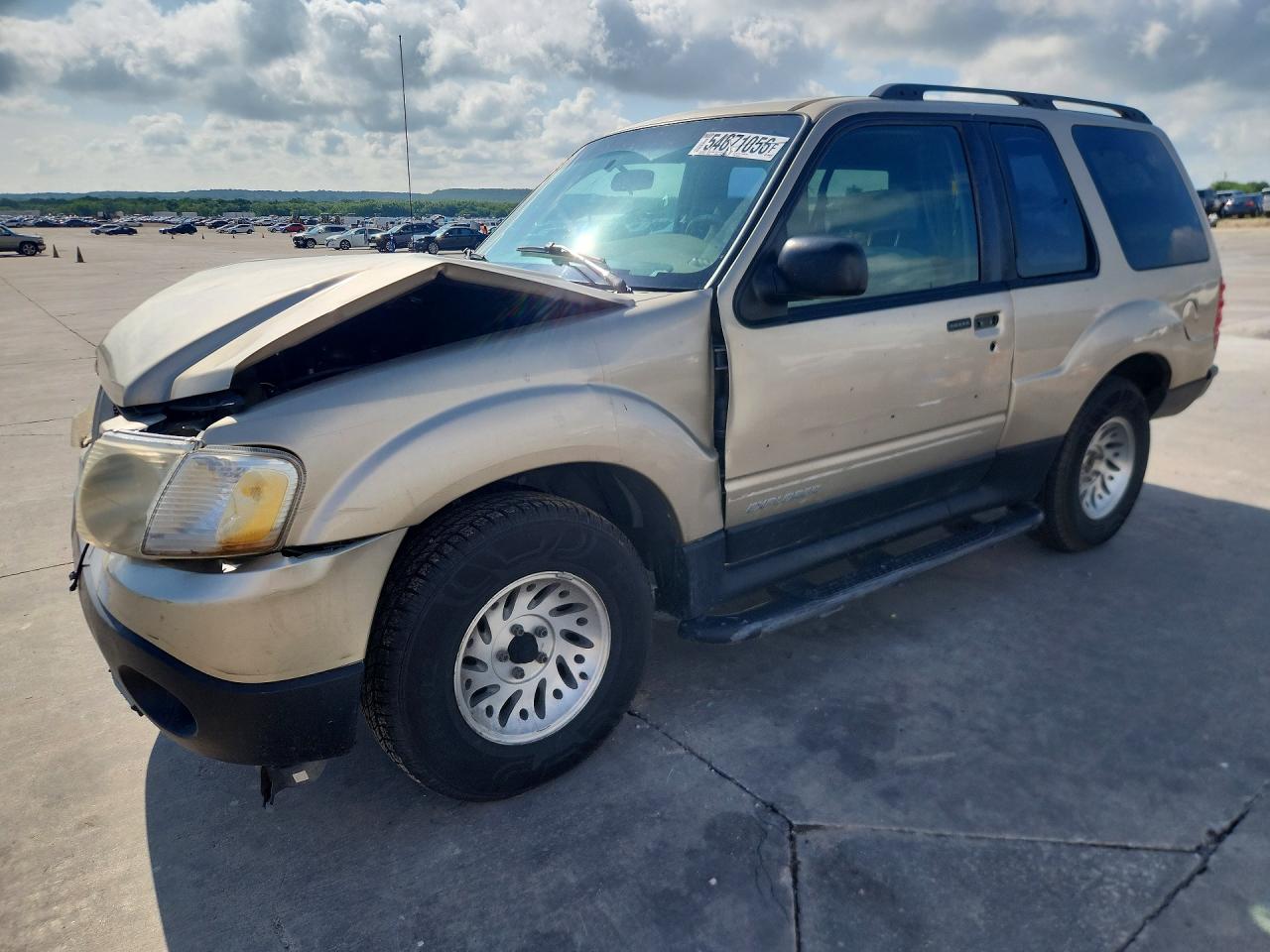 2001 Ford Explorer Sport, VIN 1FMYU60E31UA39337 — Front end