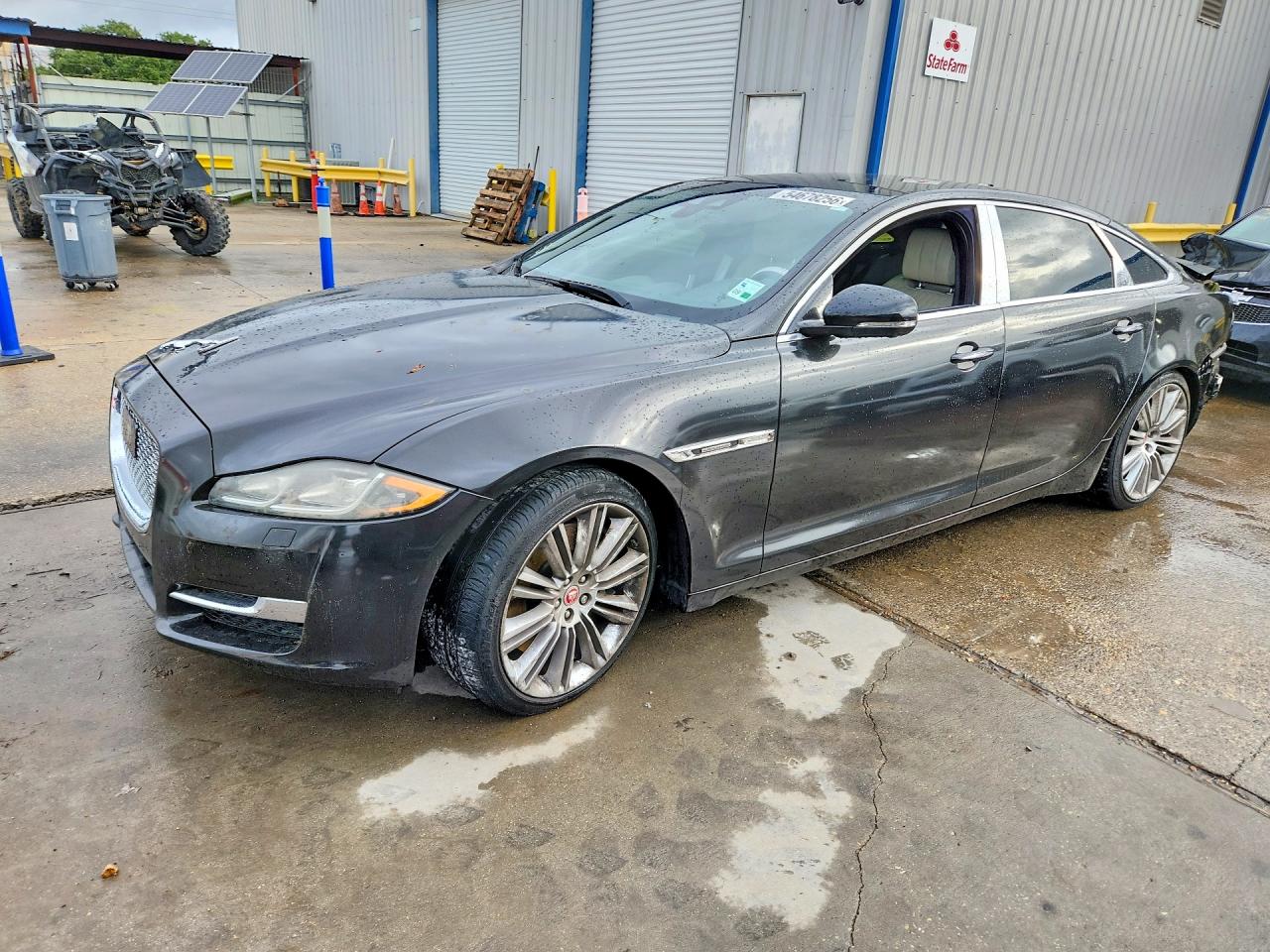 2018 Jaguar XJ Supercharged, VIN SAJWA2GE4JMW15733 — Rear end