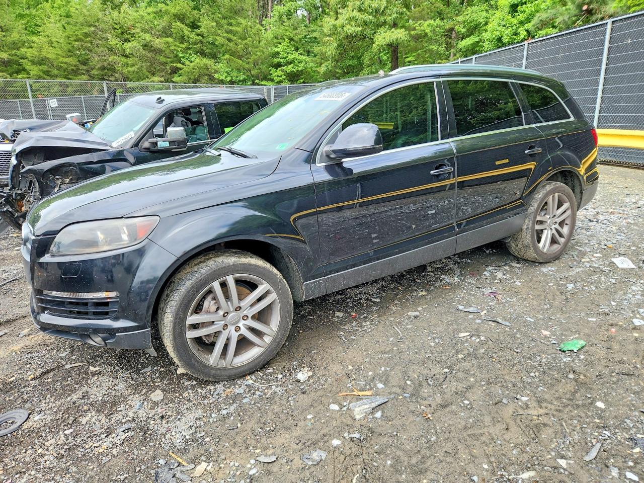 2009 Audi Q7, VIN WA1AY74L09D023501 — Бок