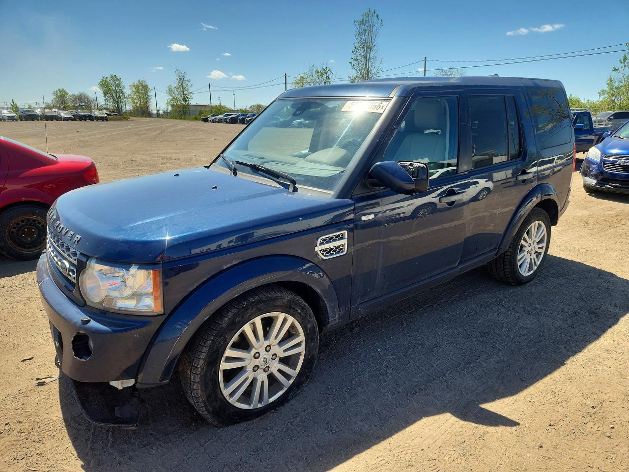 2011 Land Rover LR4 HSE, VIN SALAG2D4XBA554449 — Front end
