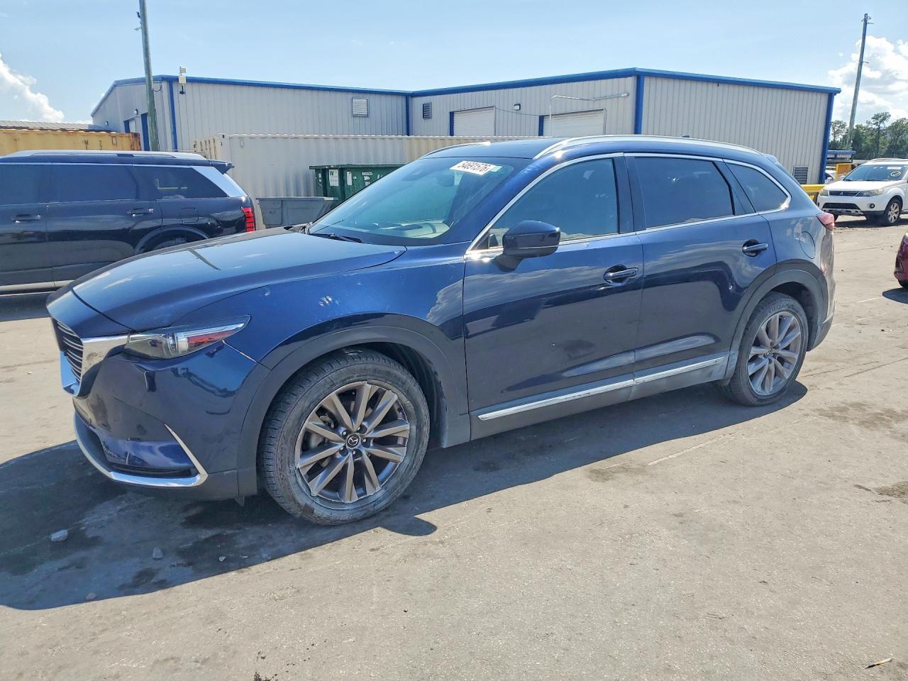 2022 Mazda CX-9 Carbon Edition, VIN JM3TCBDY9N0608498 — Side