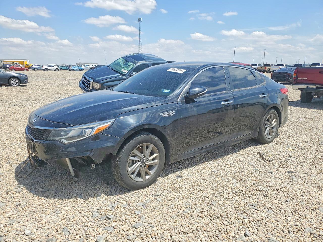 2019 Kia Optima LX, VIN 5XXGT4L33KG362912 — Front end
