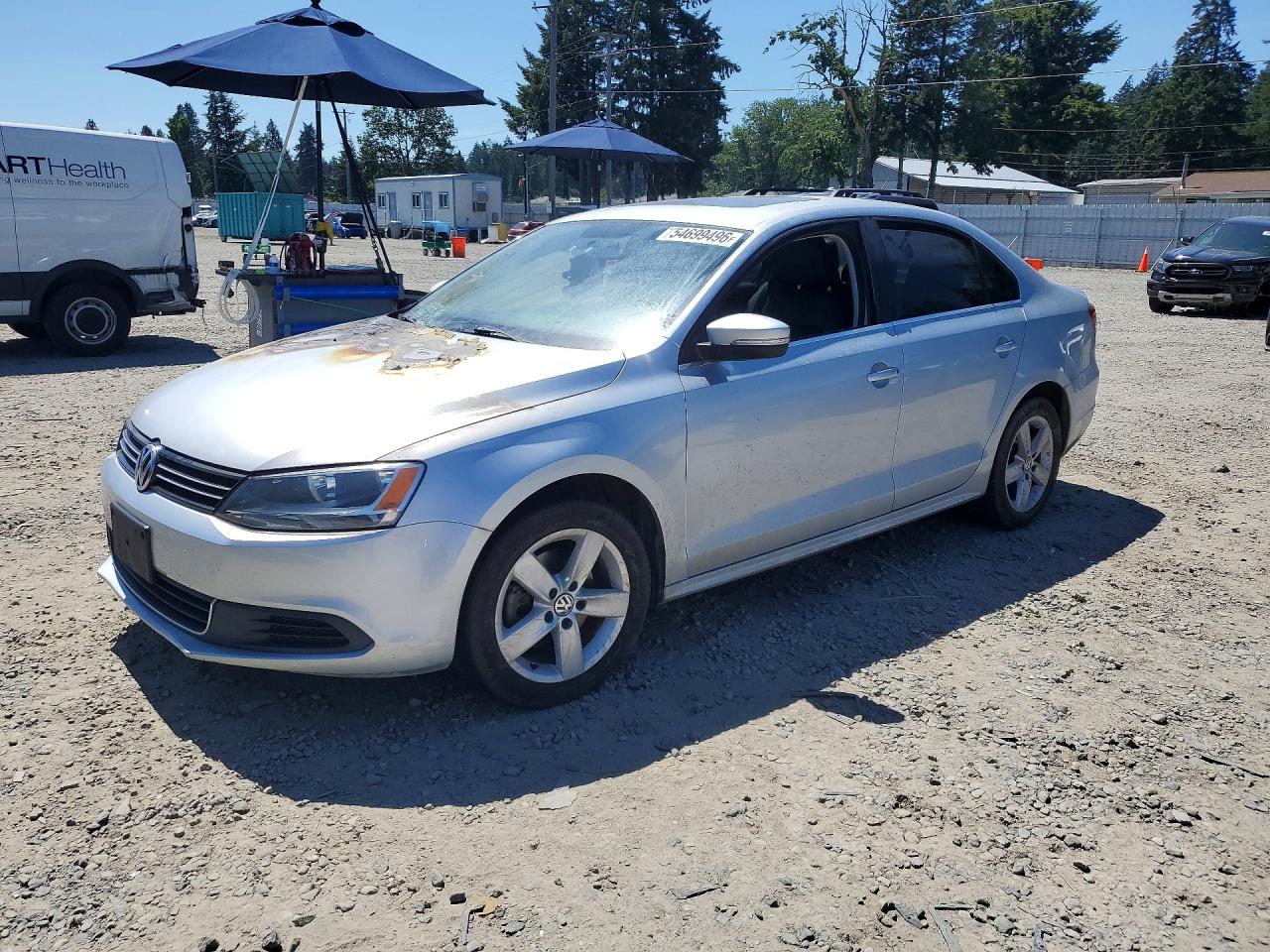 2013 Volkswagen Jetta TDI w/Premium/Nav, VIN 3VWLL7AJ8DM376692 — Engine fire