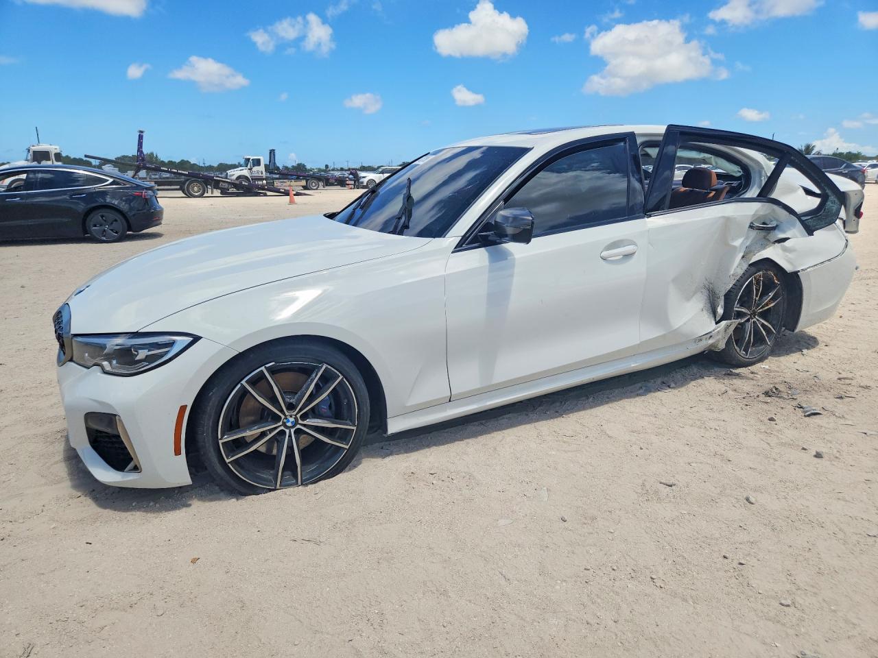 2020 BMW 3 Series M340i, VIN WBA5U7C04LFH37458 — Side