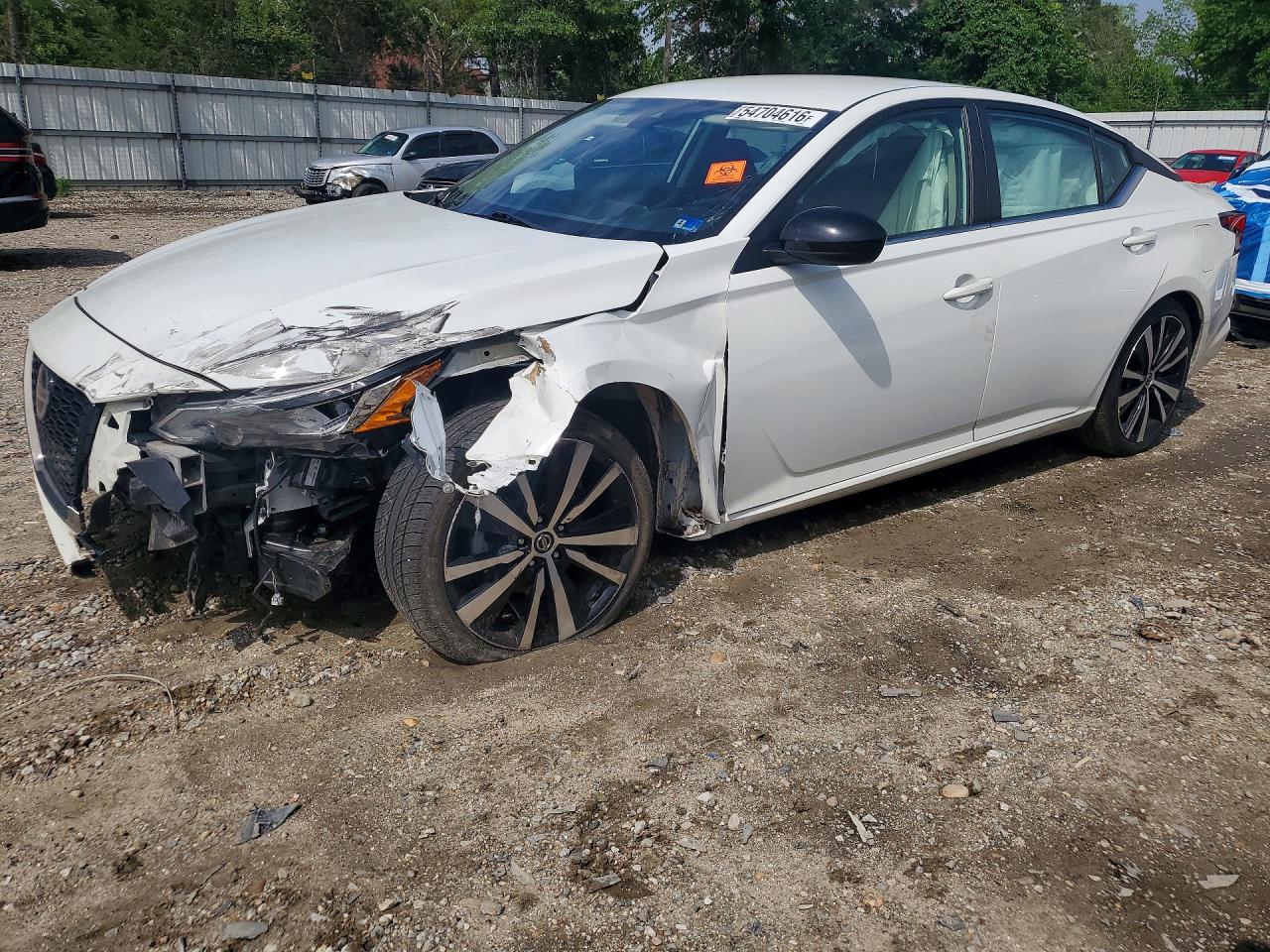 2022 Nissan Altima SR, VIN 1N4BL4CV5NN300535 — Front end