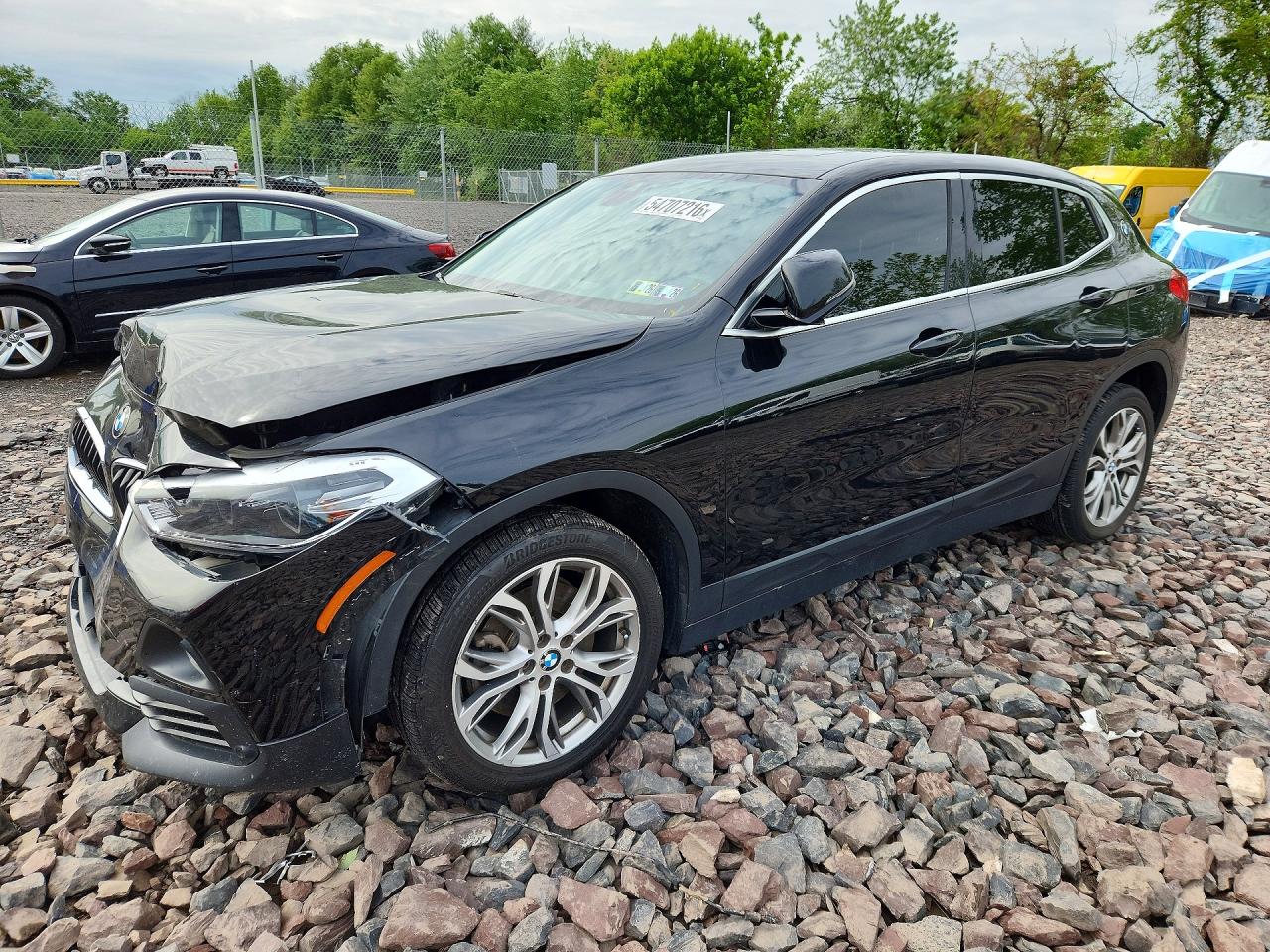2020 BMW X2 sDrive28i, VIN WBXYH9C05L5P15636 — Перед