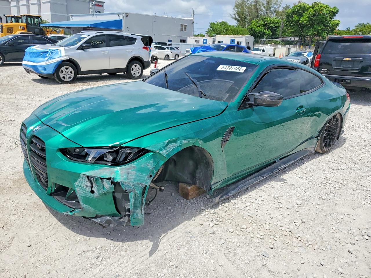2026 BMW M4 Competition xDrive, VIN WBS33HK04TCV87881 — Днище