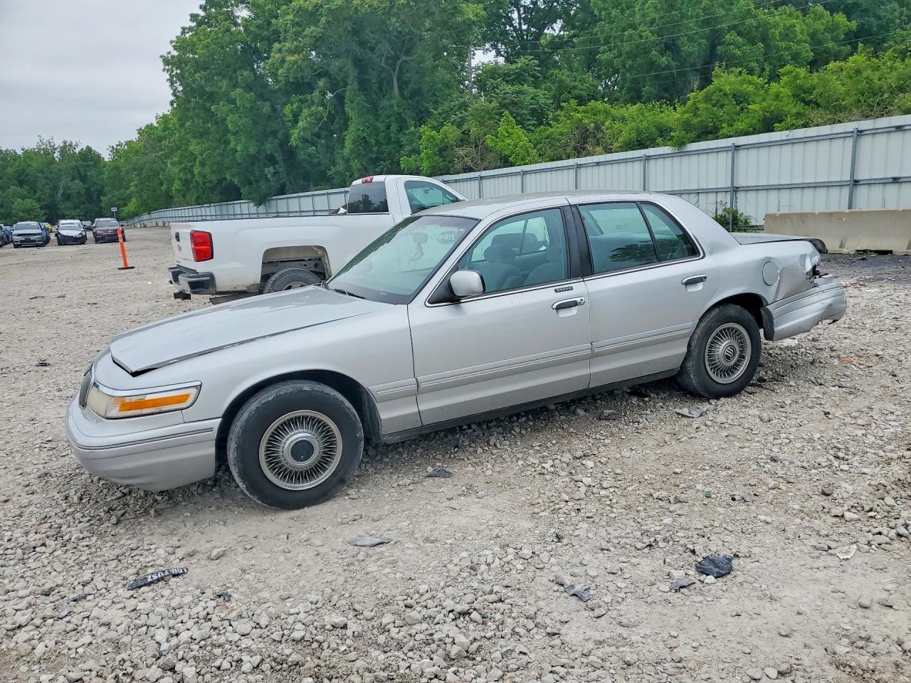 1997 Mercury Grand Marquis GS, VIN 2MELM74W1VX699932 — Rear end